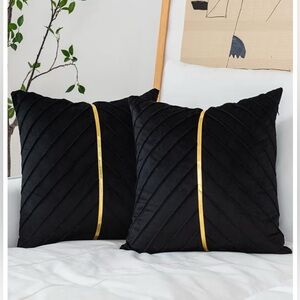 NEW Velvet Throw Pillow Covers Pack of 2 Soft Black Gold 16x16”